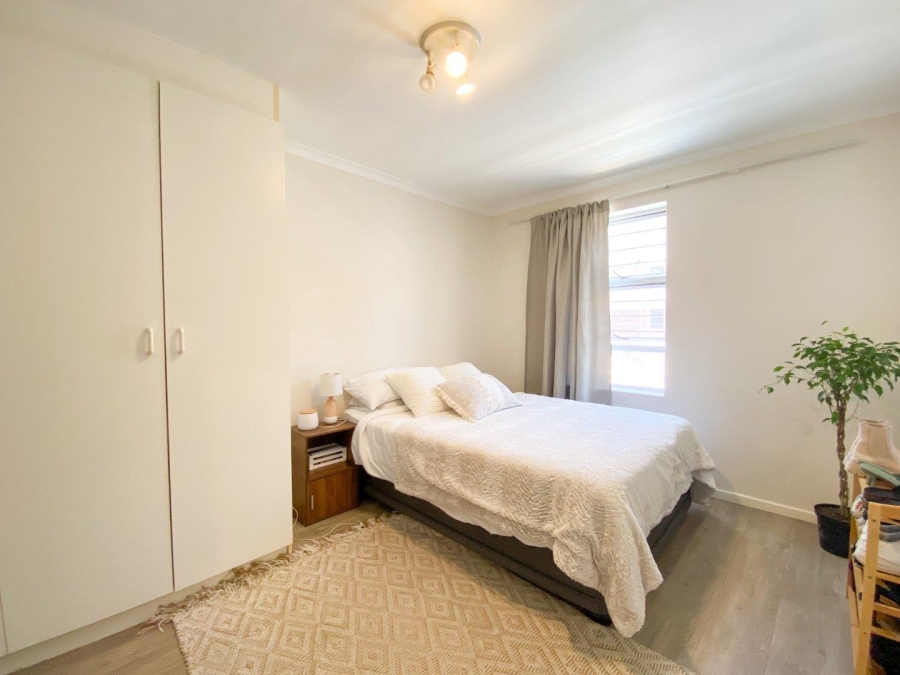 To Let 1 Bedroom Property for Rent in Oranjezicht Western Cape